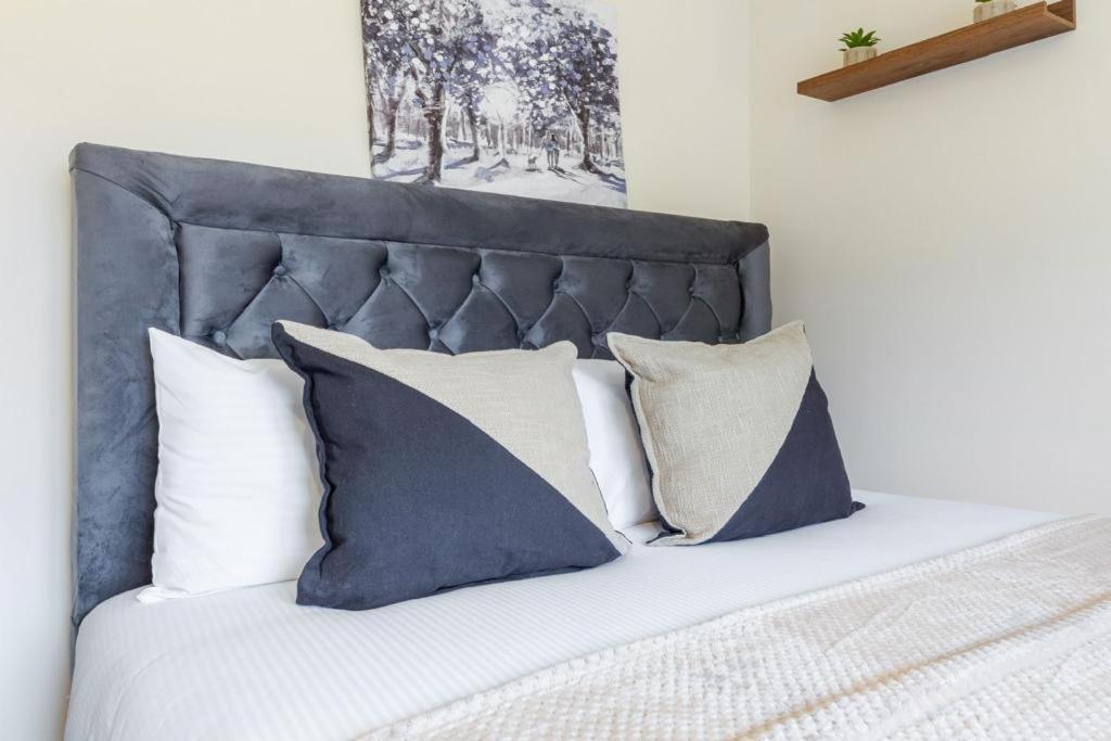 Isleworth Suites - Tw7 מראה חיצוני תמונה