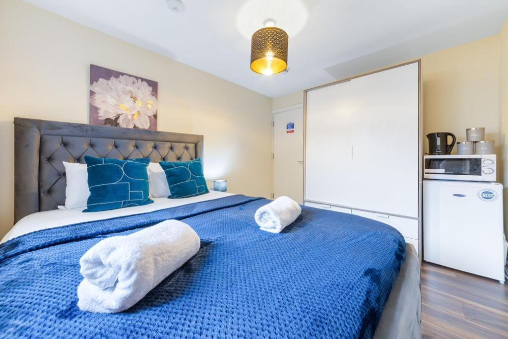 Isleworth Suites - Tw7 מראה חיצוני תמונה